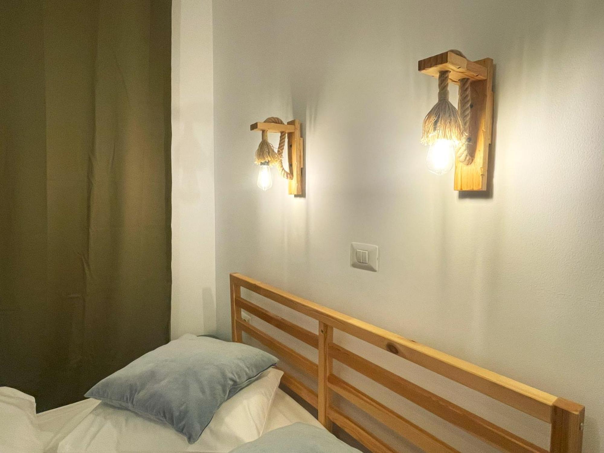 Cozy Riverfront Apartments With Garden And Mountain View Буштені Екстер'єр фото